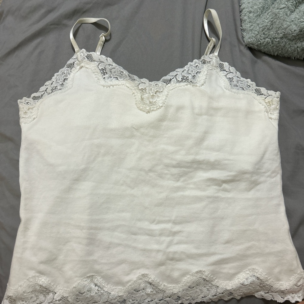 Vintage lace tank top with built in bra